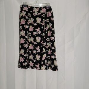 Flowy Floral Black Midi Skirt. Liz Claiborne. Size 10 Petite.